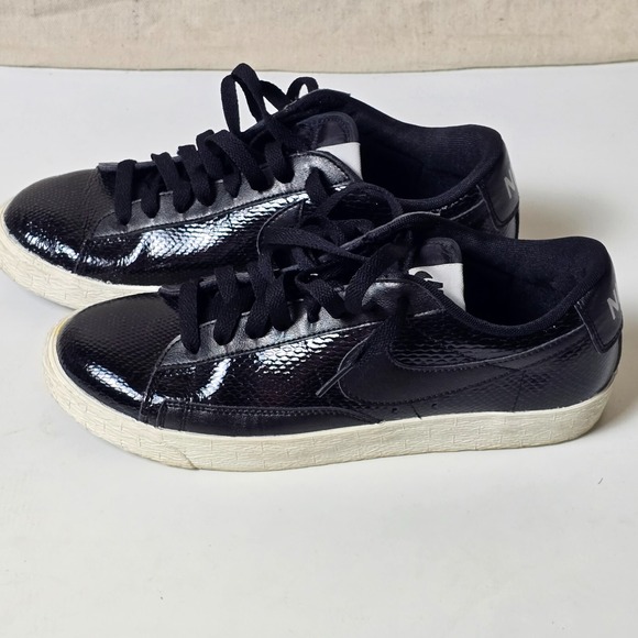 Nike‎ Blazer Low Leather PRM Black White Women's Size 8 – 685239-002 - Picture 6 of 13